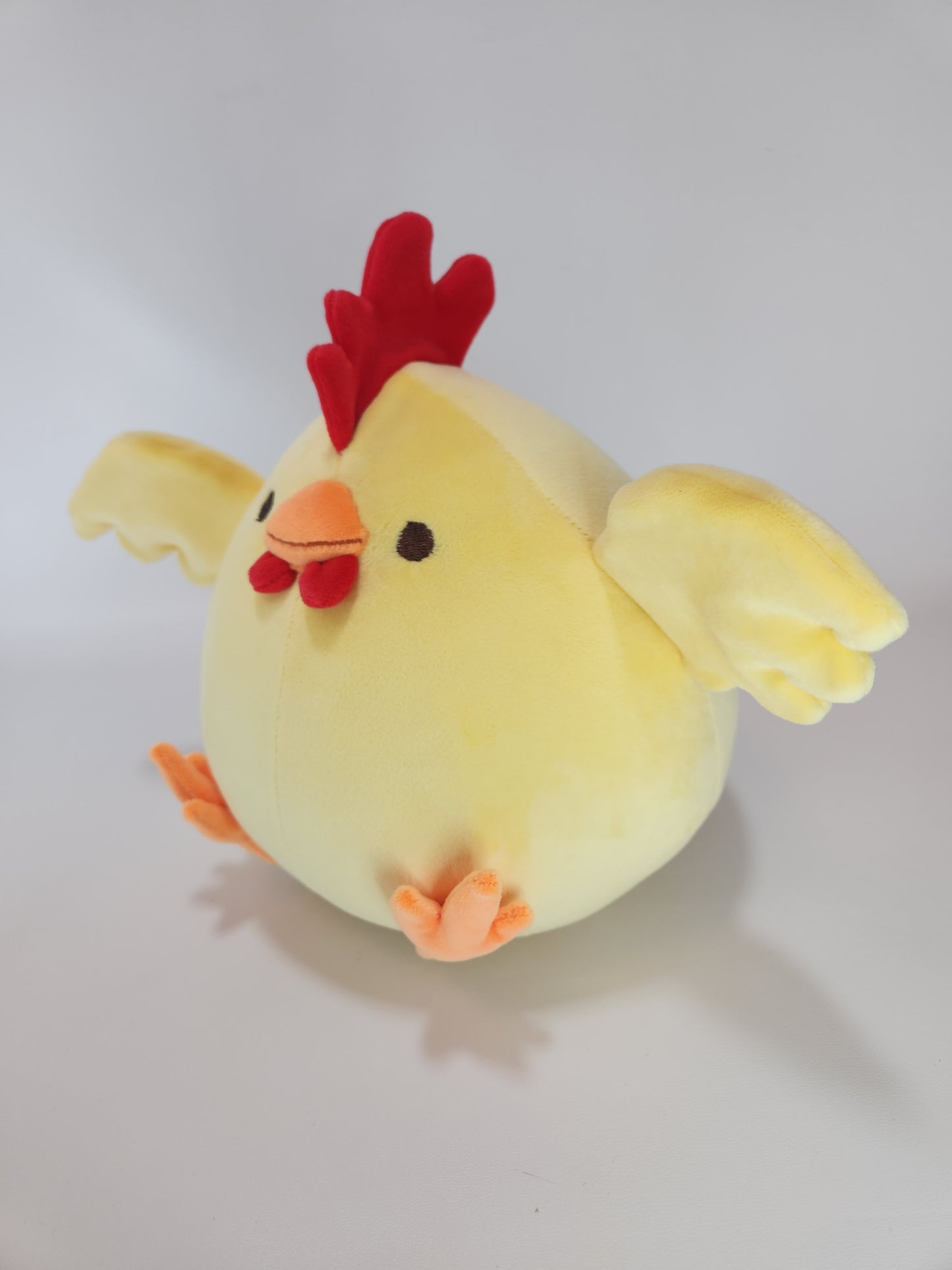 Yellow chonky chicken with hats (mochi)