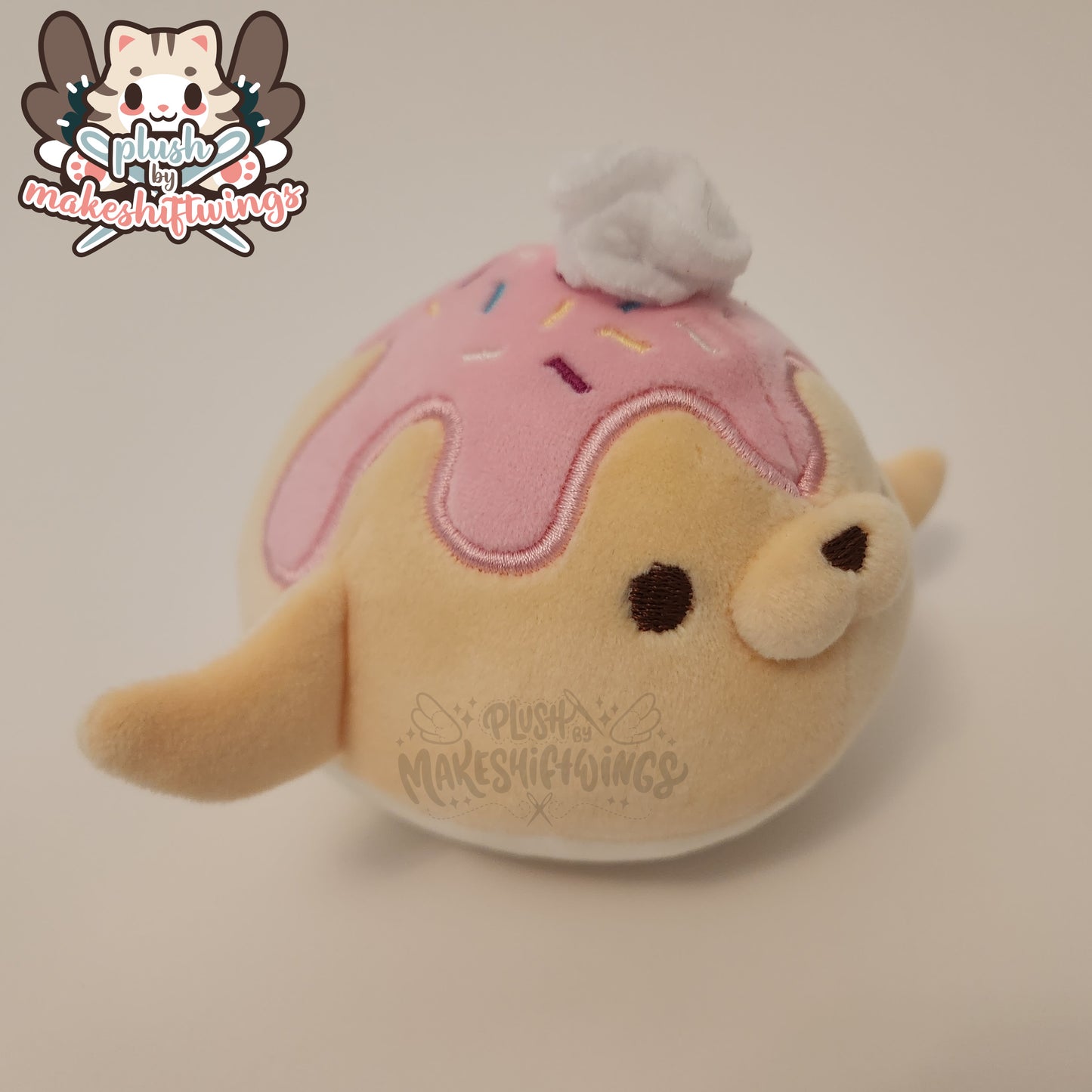 Sprinkle seal (mochi)