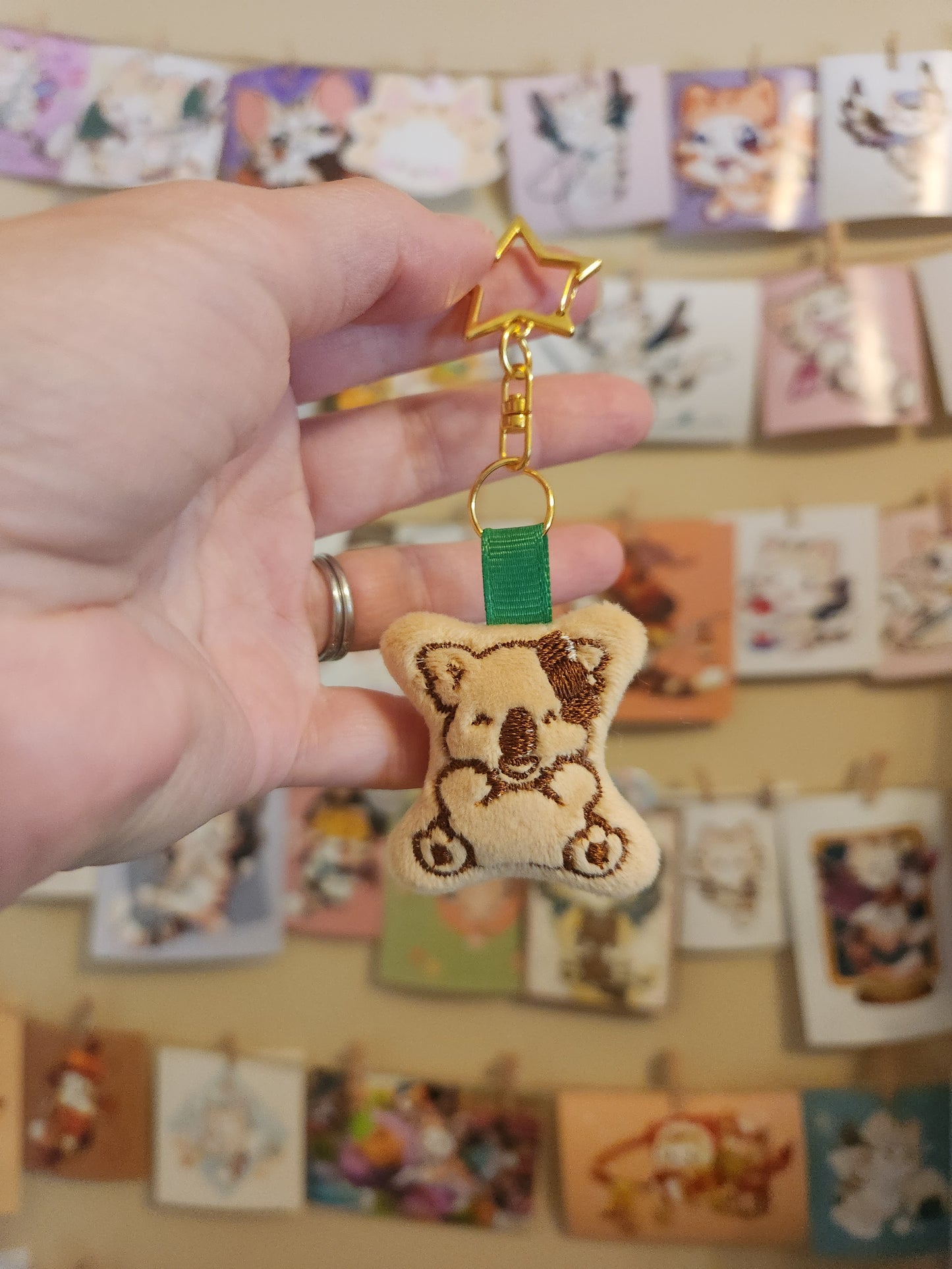 ITH EMBROIDERY FILE - Koala Cookie Keychains